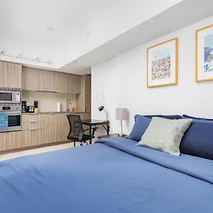 Apartment Micro Studio In Heart Of Downtown!, Toronto