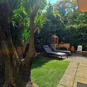Duplex Climatise 100m2, Jardin, Garage Individuel Clos , Antibes France